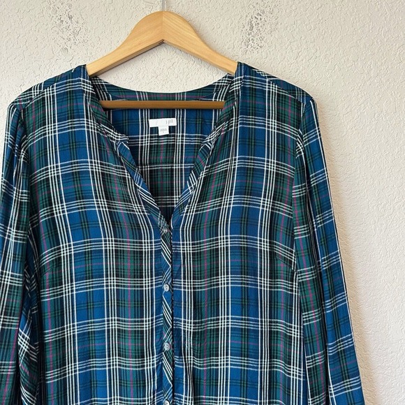 J. JILL Plaid Button-Up Tunic Shirt in Blue Green Dipped Hem Relaxed Fit - Picture 3 of 11